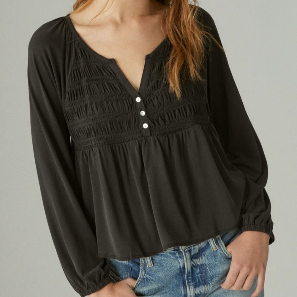 Lucky Brand Long Sleeve Smocked Sandwash Top Black Sz Small NWT modal